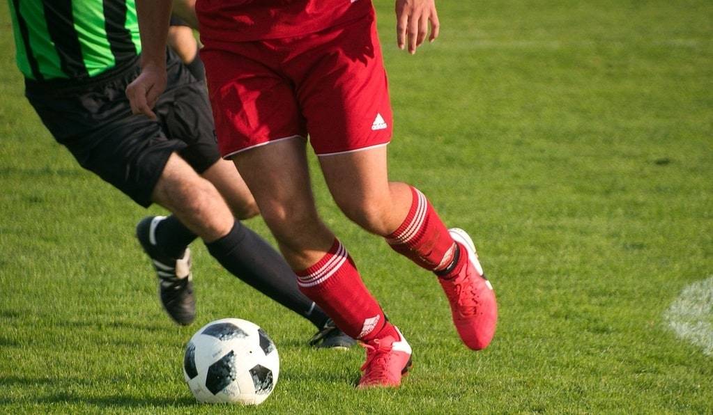 Les ballons connectés au football